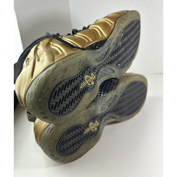 Nike Air Foamposite One Metallic Gold Black 314996-700 Men’s Size 13 *Flawed* - Picture 8 of 16